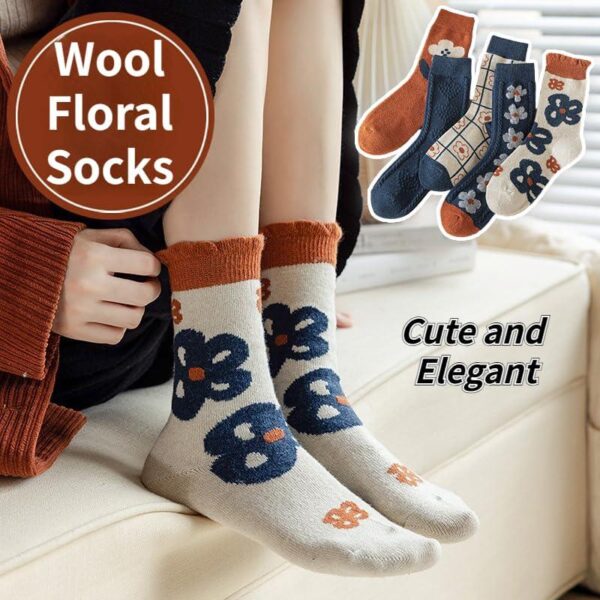 5/10 Pairs Wool Socks for Women Thick Knit Vintage Cute Floral Crew Socks - Image 2