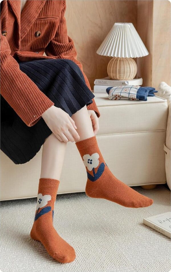5/10 Pairs Wool Socks for Women Thick Knit Vintage Cute Floral Crew Socks - Image 6