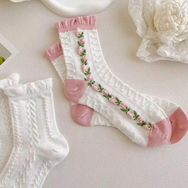 5 Pairs White Cute Socks, Women's Lace Ruffles Ankle Casual Sock, Cottagecore Breathable Mid Tube Socks, Floral Crew Socks - Image 7
