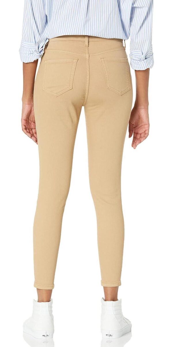 Amazon Essentials Women's Skinny Jean - Image 4