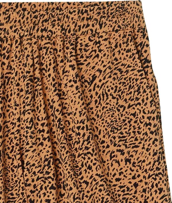 Amazon Essentials Women's Classic-Fit Knit Pull-On Short - Image 5