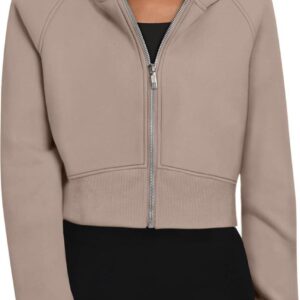 Trendy Queen Womens Zip Up Hoodies Cropped Sweatshirts Fall Outfits Casual Hooded Pullover Sweaters Tops Winter Clothes 2024