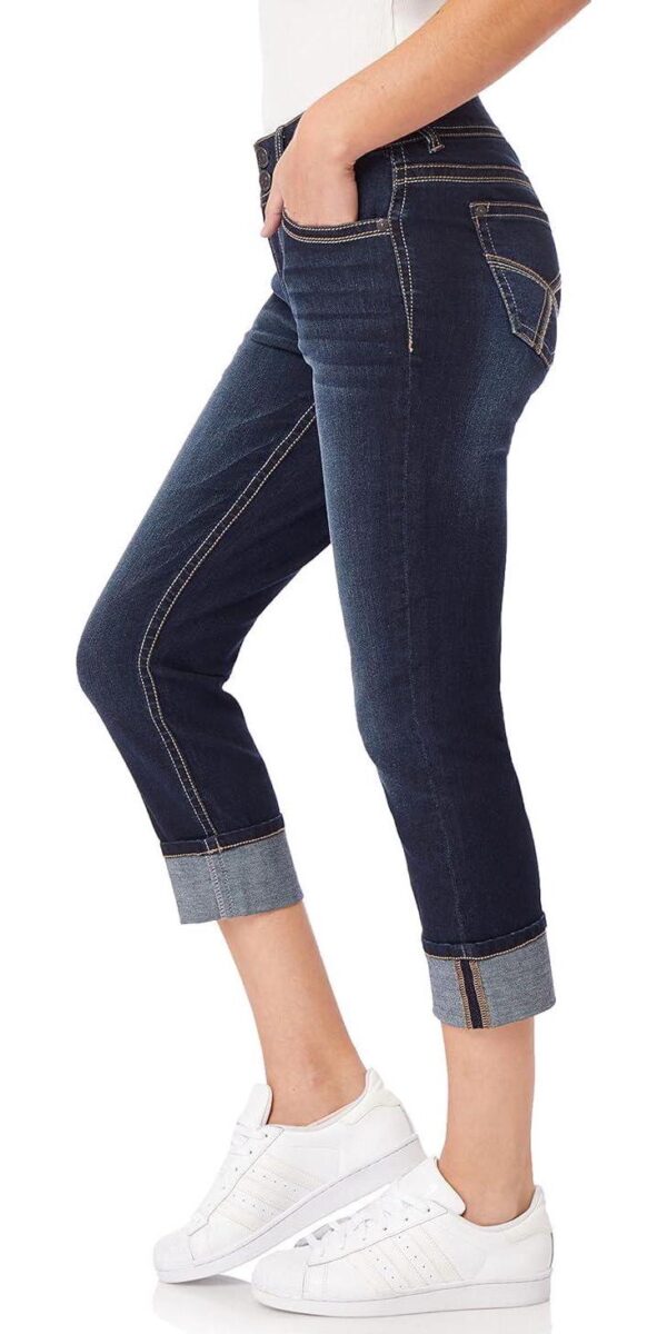 WallFlower Women's Luscious Curvy 23.5'' Crop Mid-Rise Insta Stretch Juniors (Standard and Plus) - Image 3