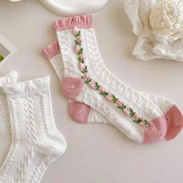 Women's Floral Design Vintage Crew Socks Ethnic Jacquard Knit Set - Image 2
