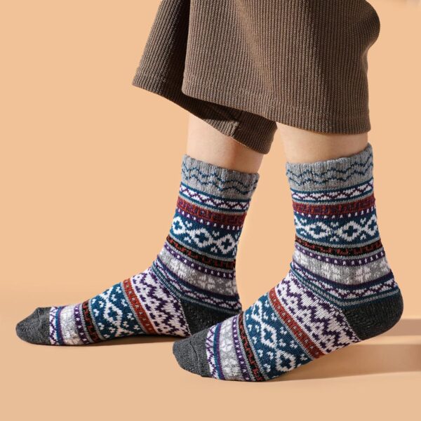 Womens Wool Socks - 5 Pairs Thick Soft Women's Socks, Winter Socks for Women Men, thermal socks for women - Image 7
